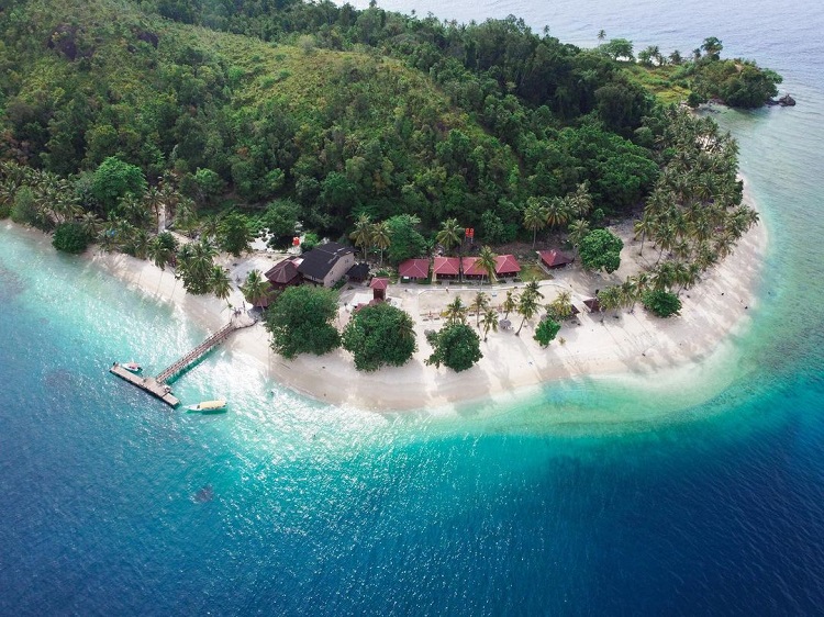 Pantai Pulau Pagang, Sumber: superlive.id